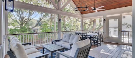 House (5 Bedrooms) | Interior