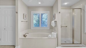 House (5 Bedrooms) | Interior - Steps to Isle of Palms Beach w/ Porch Dining, Outdoor Shower & Open Living Sea Haven by Avantstay (Isle of Palms)