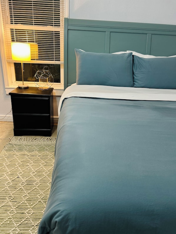 1 bedroom, iron/ironing board, Internet, bed sheets