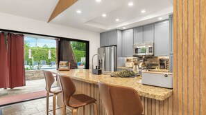 Interior - Design-forward Palm Springs Home w/ Saltwater Pool, Lush Yard & Multiple Outdoor Dining Areas Casa Papagayo by Avantstay (Palm Springs)