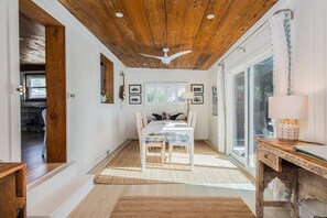 Interior - 1418 E Ashley - The Washout Cottage - Unbeatable Location with Ocean/Marsh Views (Folly Beach)