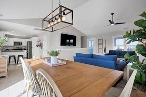 Dining - HEATED POOL. Backyard retreat! Game room. 3-min walk to beach via backyard path (Surf City)