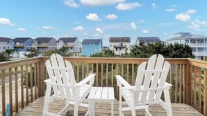 Property grounds - HEATED POOL. Backyard retreat! Game room. 3-min walk to beach via backyard path (Surf City)