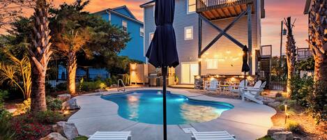 Outdoor pool, a heated pool