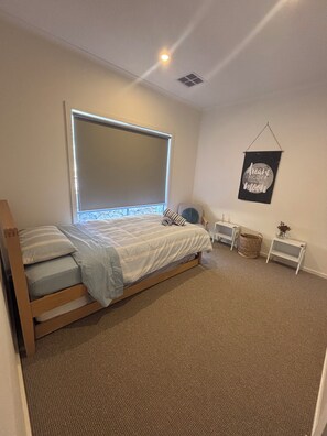 4 bedrooms, iron/ironing board - Morrison at Middleton
Surf, Sun, Sand and explore the best of the Fleurieu 🌊 (Middleton)