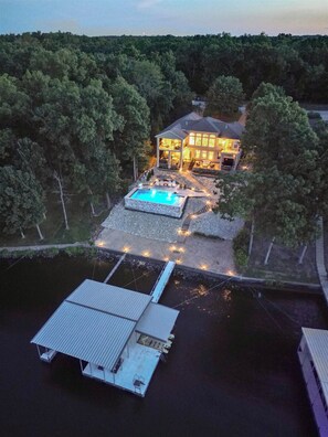 Exterior - Lake Ozark Estate - Waterfront Getaway (Sunrise Beach)