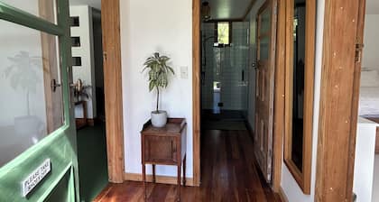 Off Grid 2-bedroom cabin in Onaero perfect for relaxing getaways