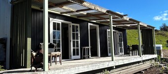 Off Grid 2-bedroom cabin in Onaero perfect for relaxing getaways