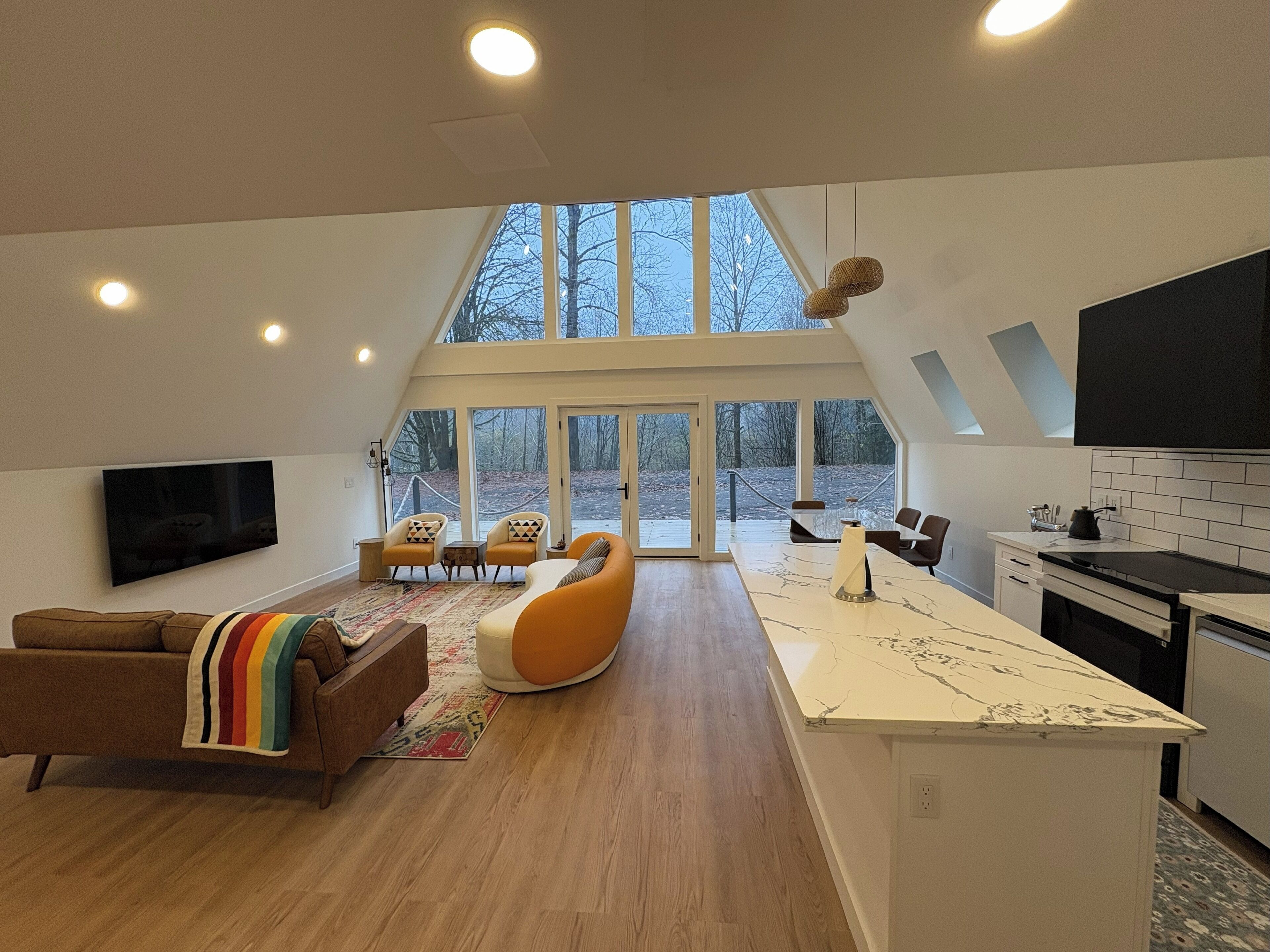 智能電視、書籍