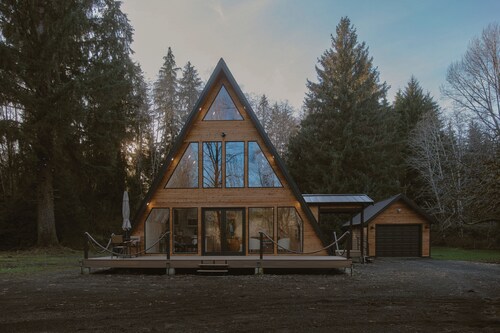 Unique A-Frame house nestled at the edge of rainforest with Sauna & Hot-tub
