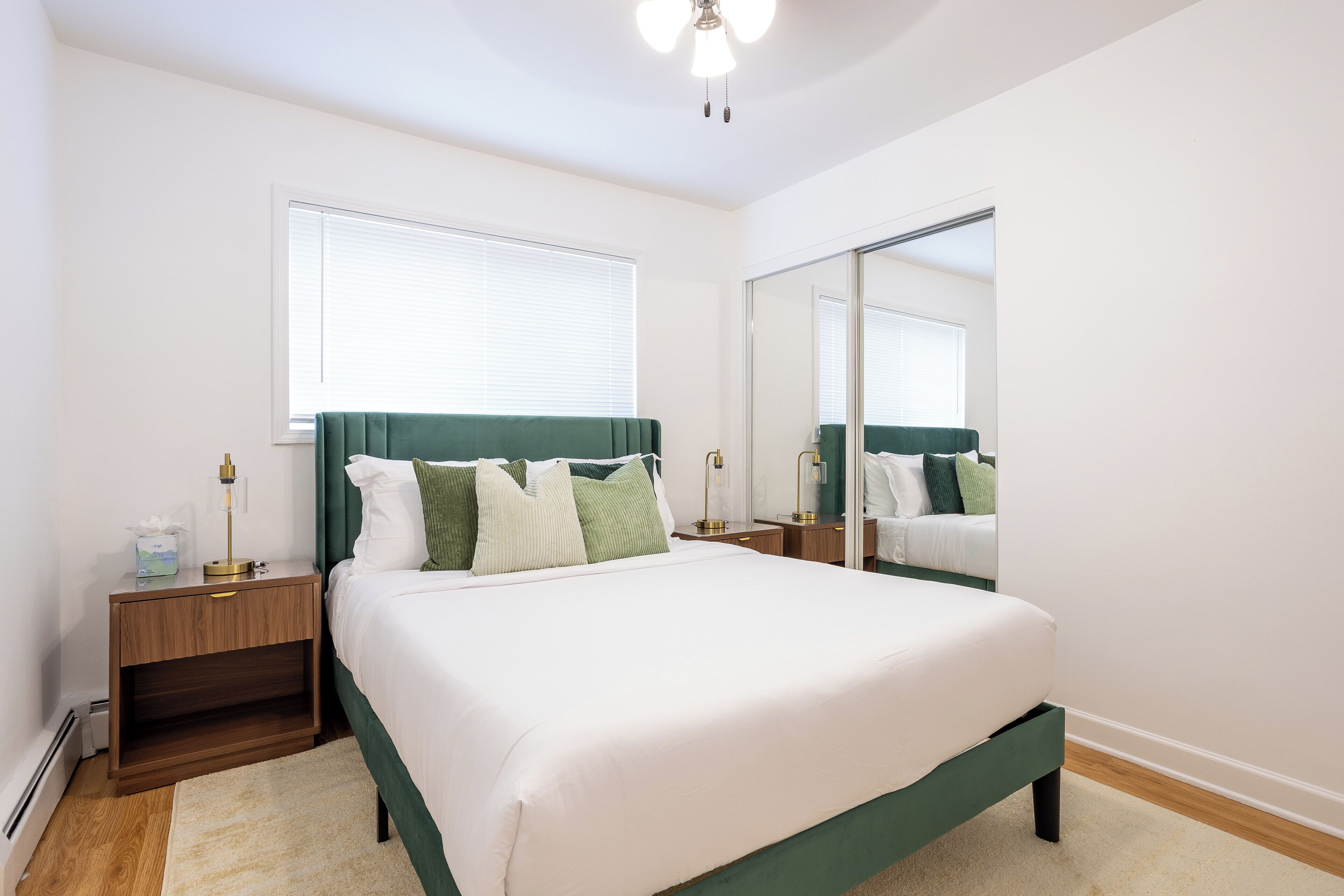 Iron/ironing board, travel crib, free WiFi, bed sheets