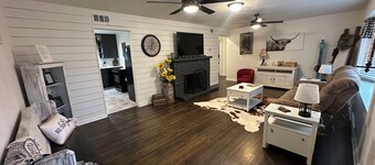 Peaceful, cozy home with firepit 