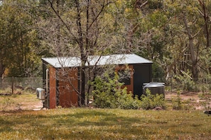 Property grounds - Maroota Greens by Tiny Away (Maroota)