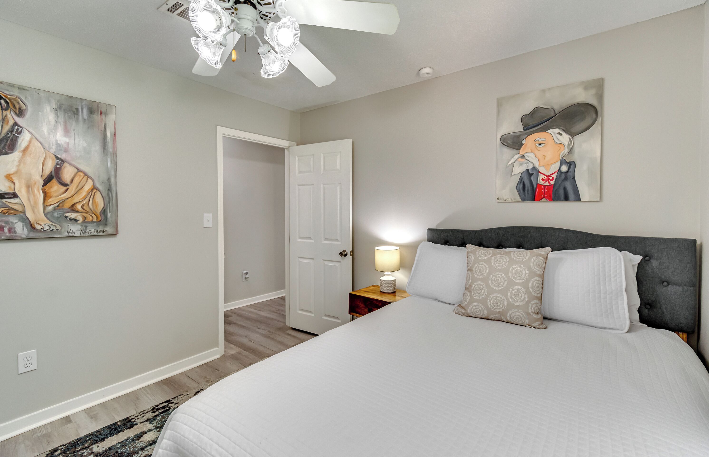 Fer et planche à repasser, Wi-Fi, draps fournis