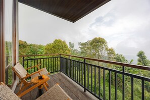 One Bedroom Luxury Serenity Cabin | Vista da sacada