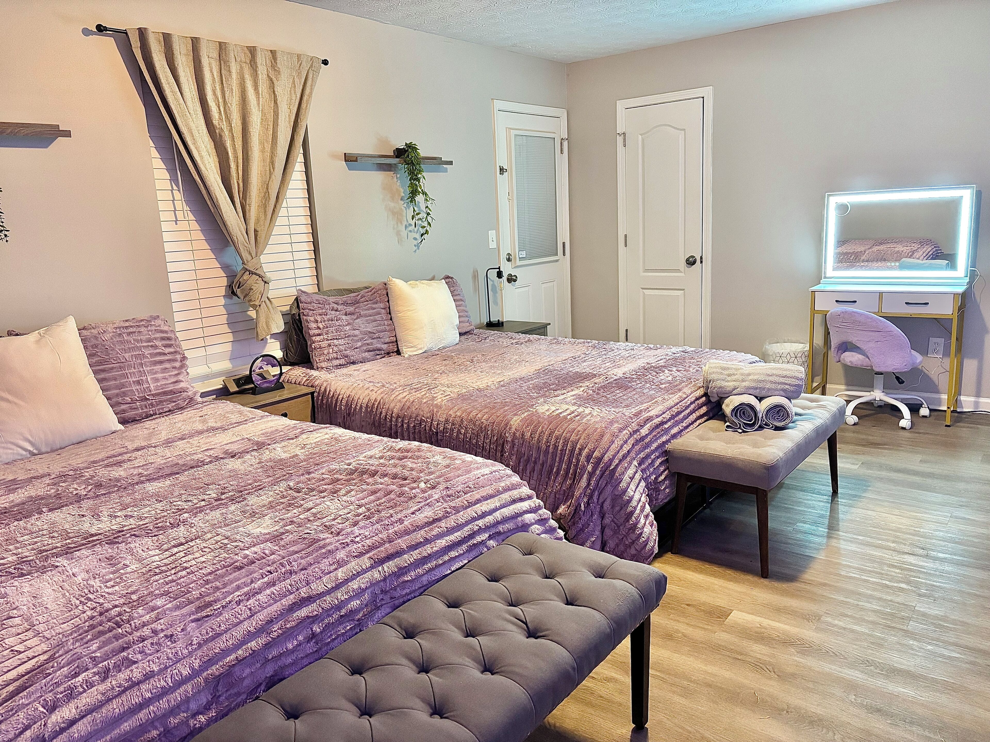 Silitysrauta/-lauta, internet, vuodevaatteet