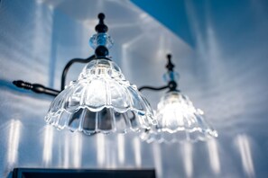 Interior detail - Duncklee Room 202, Hyland Hotel (Palmer)