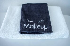 Miscellaneous - Duncklee Room 202, Hyland Hotel (Palmer)