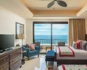 Iron/ironing board, WiFi, bed sheets - Spectacular ocean view, penthouse condo at Grand Solmar at Land’s End (Cabo San Lucas)
