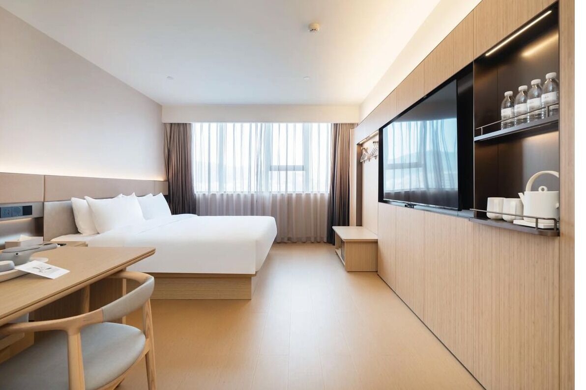 Basic Double Room, City View | Free WiFi