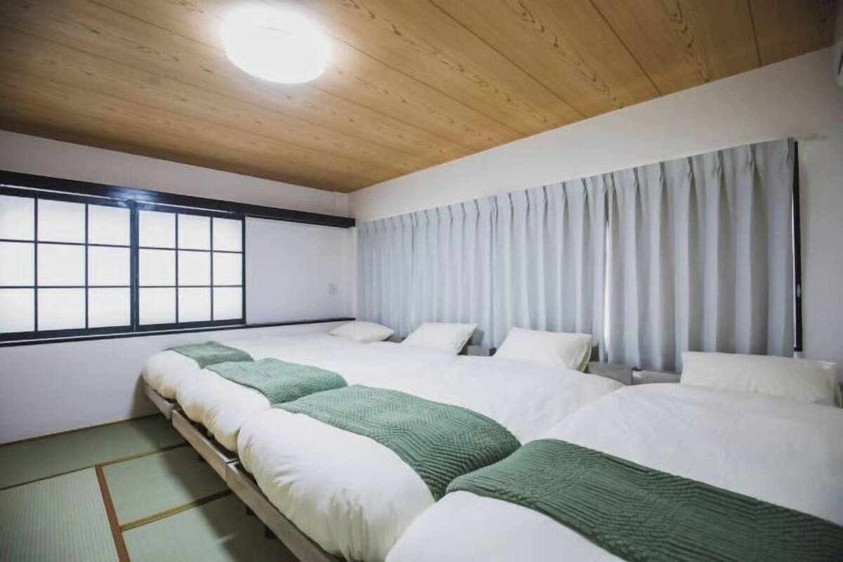Blackout curtains, iron/ironing board, free WiFi