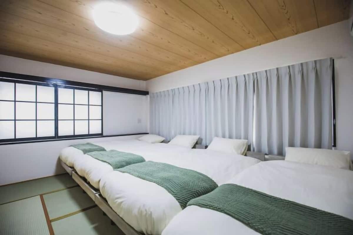 Pimennysverhot, silitysrauta/-lauta, ilmainen Wi-Fi