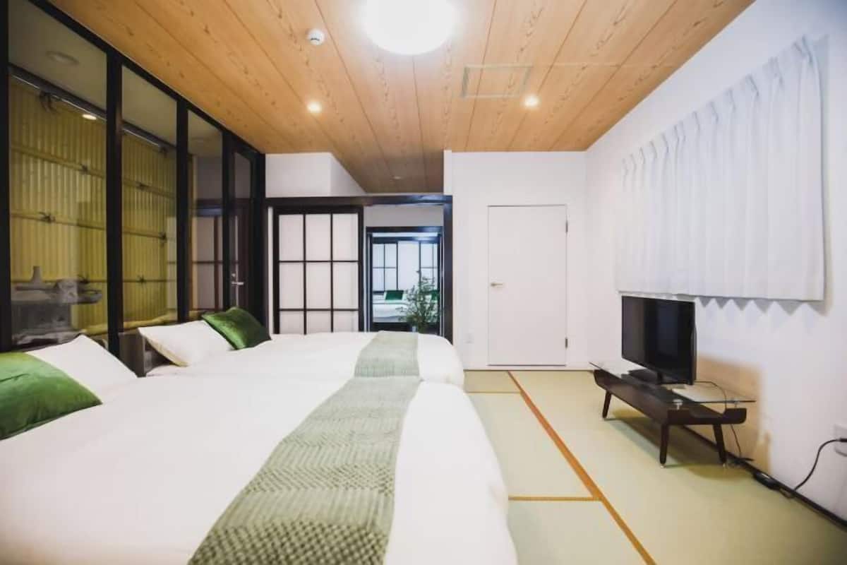 Pimennysverhot, silitysrauta/-lauta, ilmainen Wi-Fi