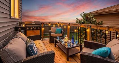 Family-Friendly Jungle Themed Home with Hot Tub, AC, and Tree Bunks.