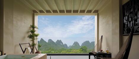 Kostenlose Minibar, Schreibtisch, Verdunkelungsvorhänge