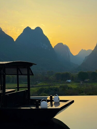 The Deer Haven Yangshuo - A Luxury Heritage & Modern Karst Mountain Retreat by Yulong River