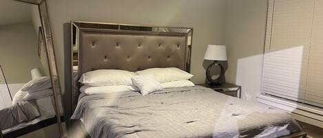Iron/ironing board, free WiFi, bed sheets