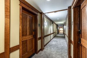 Interior - Your Downtown Playpad- Family Condo In Riverstone (Coeur d`Alene)