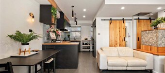 Belle Escapes - Sands and Timber