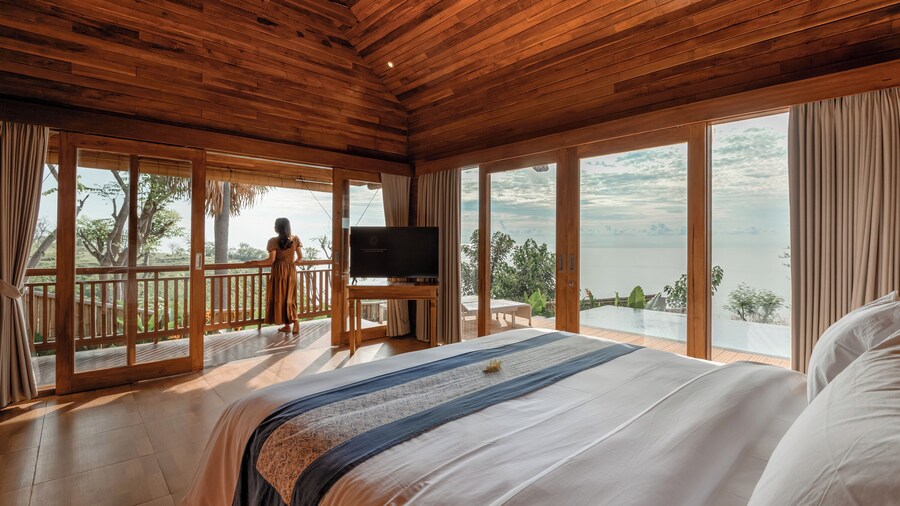 Seraya Cove Estate Managed by Manara