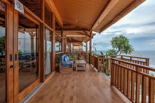 Quarto casal real, sacada, vista para o oceano | Terraço/pátio
