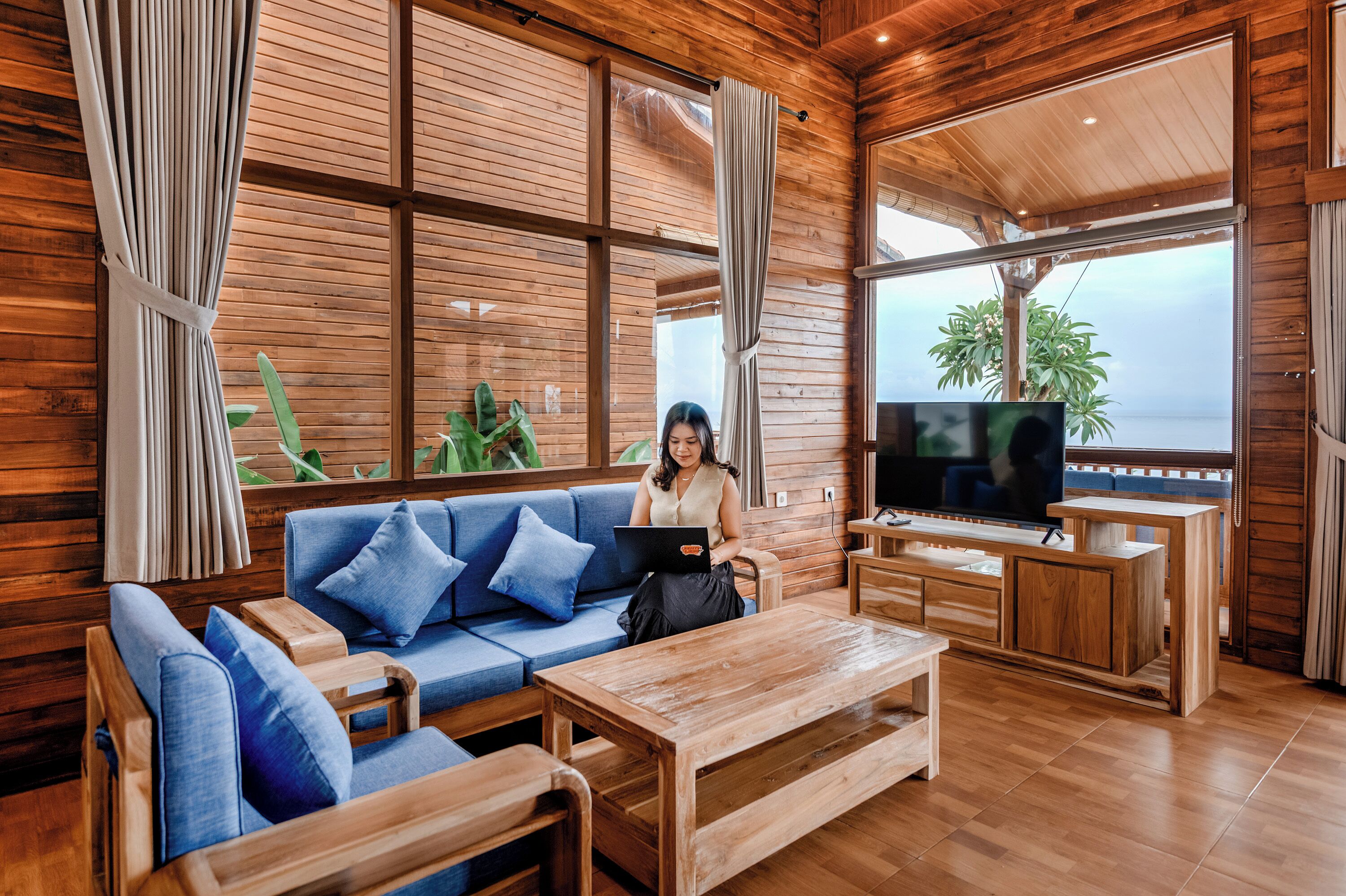 Royal Double Room, Balcony, Ocean View | Living area