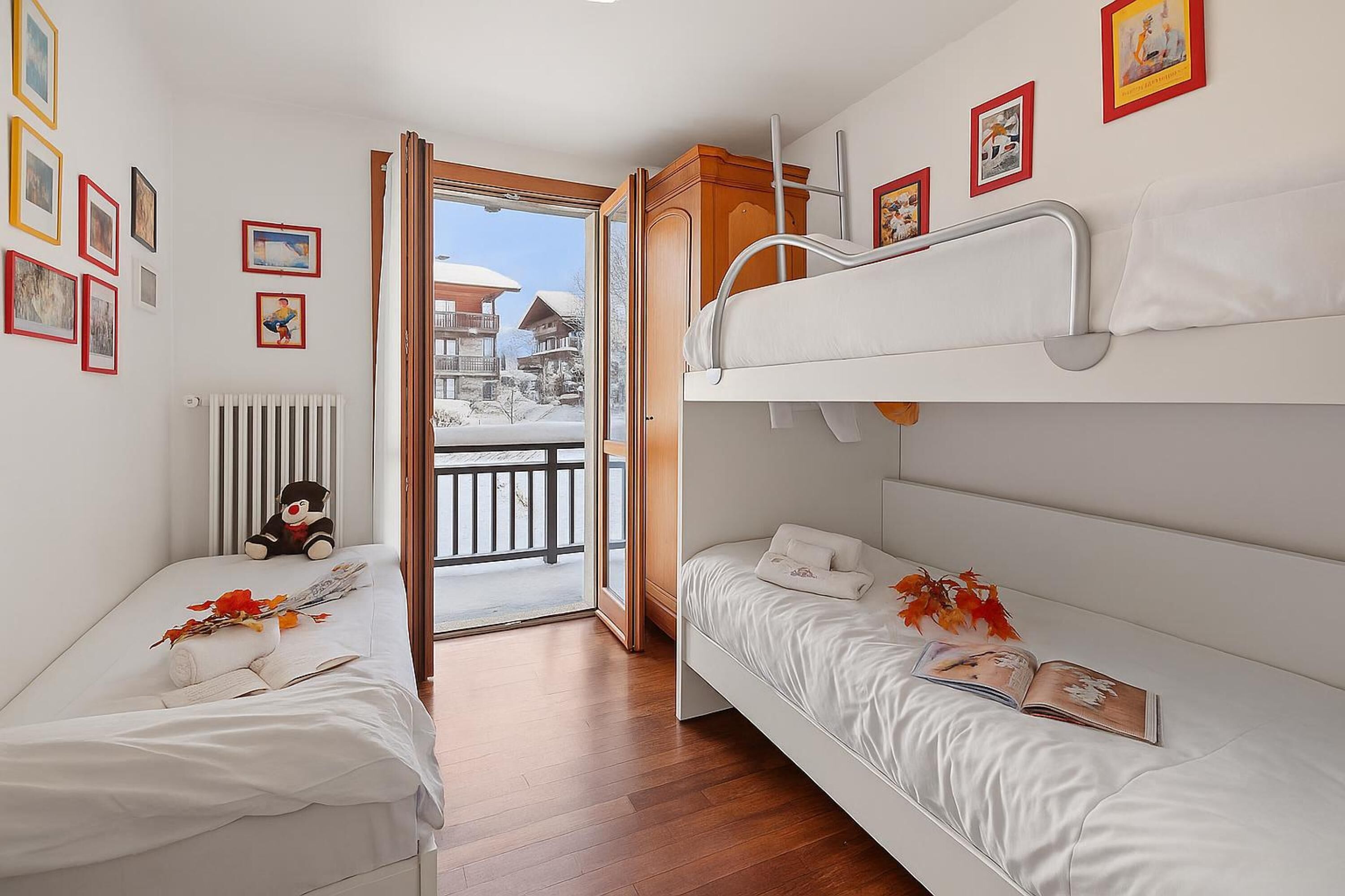 2 bedrooms, laptop workspace, free WiFi, bed sheets