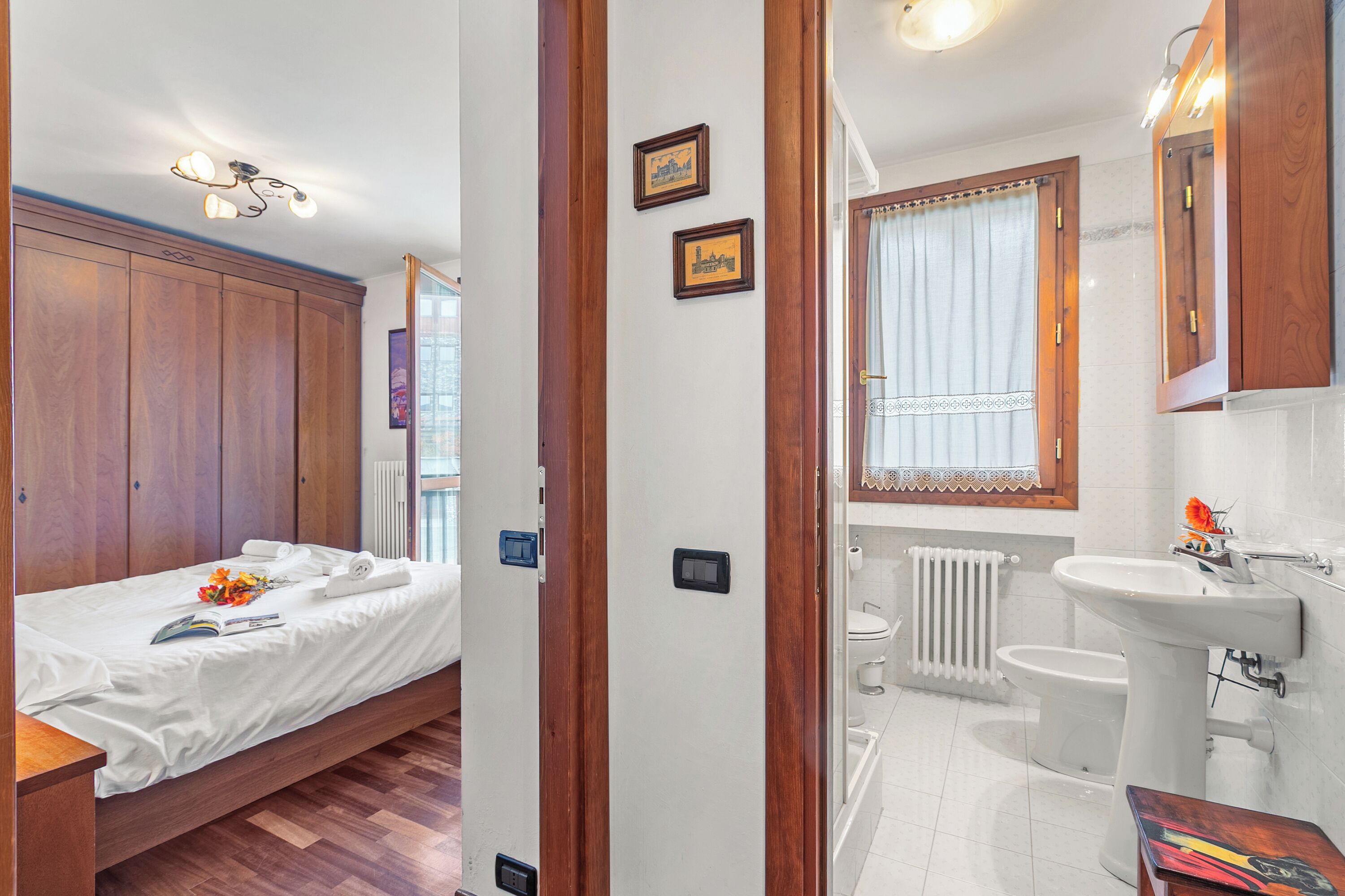 Family Apartment, Multiple Bedrooms, 2 Bathrooms (Appartamento Azzurri Di Italia) | Bathroom | Separate tub and shower, hair dryer, bidet, towels