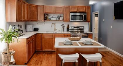 Cozy Country Retreat · Modern 1BR · Peaceful Stay in Burrillville