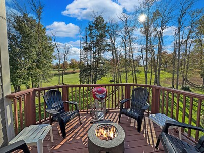 Lakeside golf Retreat • Views • ATV Trails & Pool