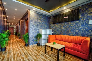 Living area - Hotel Eyokar Goa (Candolim)