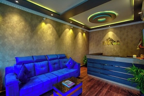 Reception - Hotel Eyokar Goa (Candolim)