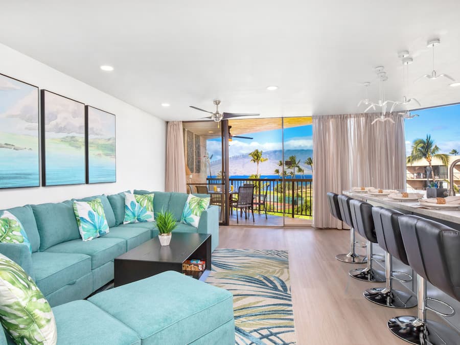 Leilighet – deluxe, 2 soverom, 2 bad, havutsikt (2 Bedrooms) | Oppholdsområde | En 50-tommers TV med digitale kanaler