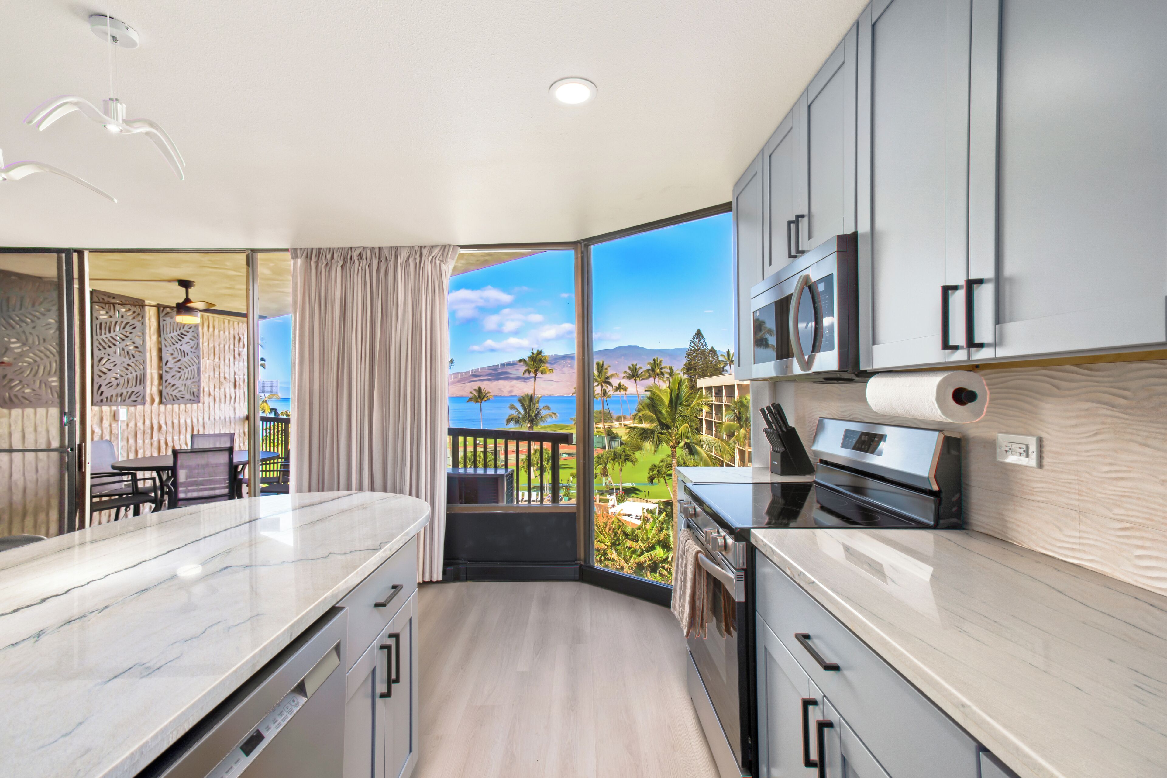 Family Apartment, 2 Bedrooms, 2 Bathrooms, Ocean View (1015) | Private kitchen | Full-size fridge, microwave, oven, coffee/tea maker