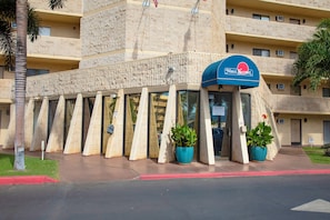 숙박 시설 정면