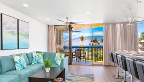 Deluxe Apartment, 2 Bedrooms, 2 Bathrooms, Ocean View (2 Bedrooms) | Living area