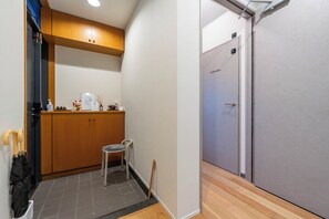 Interior - Mori ・Minutes walk to Sapporo Beer Museum・180 sq.m. (Sapporo, Higashi Ward)