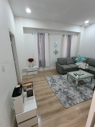  1 bedroom apartment in pleasant Philadelphia neighborhood