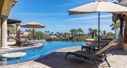 Stunning 4BR Villa w/ Ocean Views, Infinity Pool, Hot Tub & Butler Service