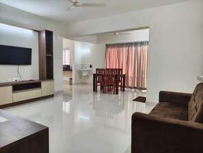 Economy-værelse | Premium-sengetøj, dundyner, senge med madrasser af memory foam